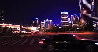 西安城市夜景车流实景拍摄视频的预览图